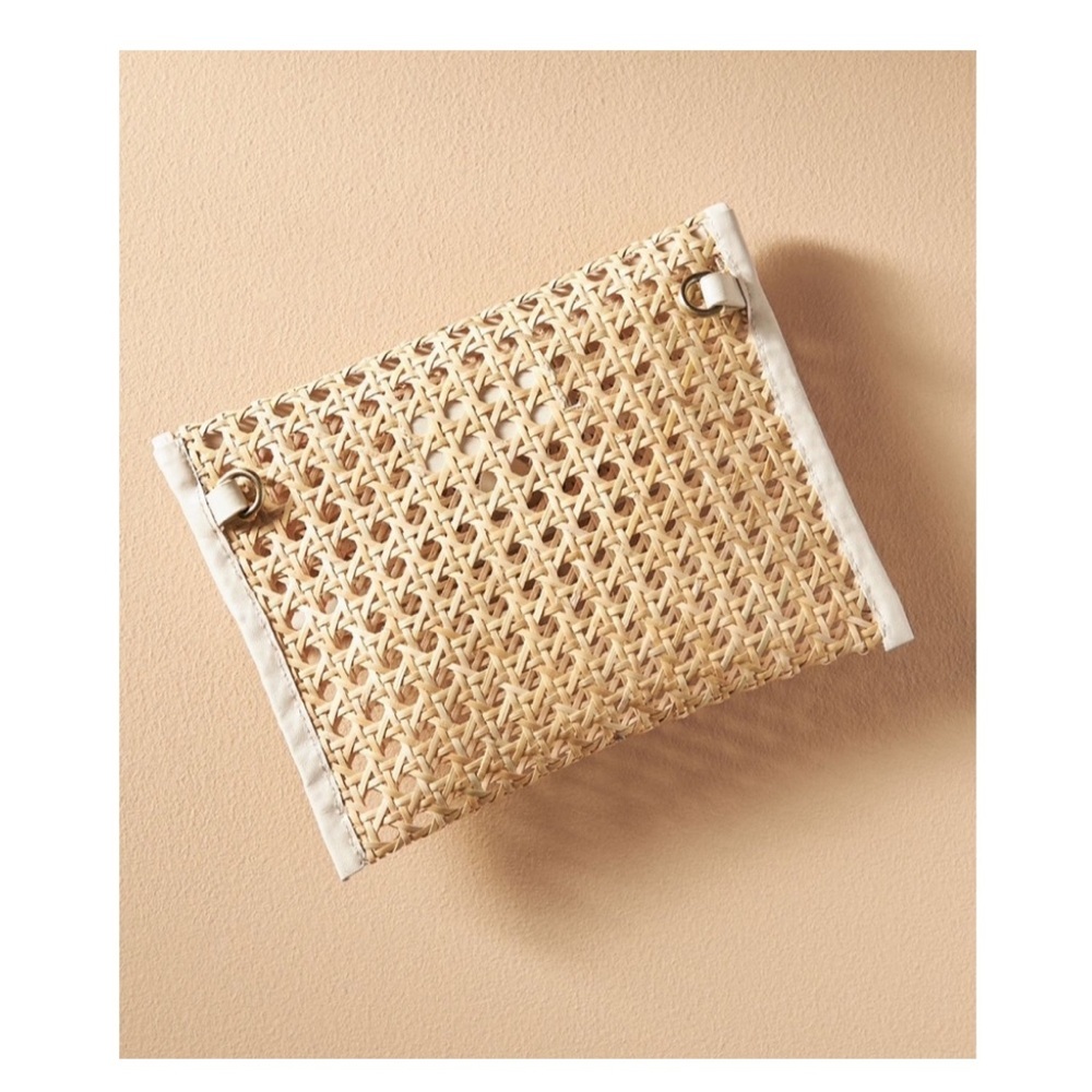 Bembien Larita Clutch w Removable Strap. - Picture 6 of 10